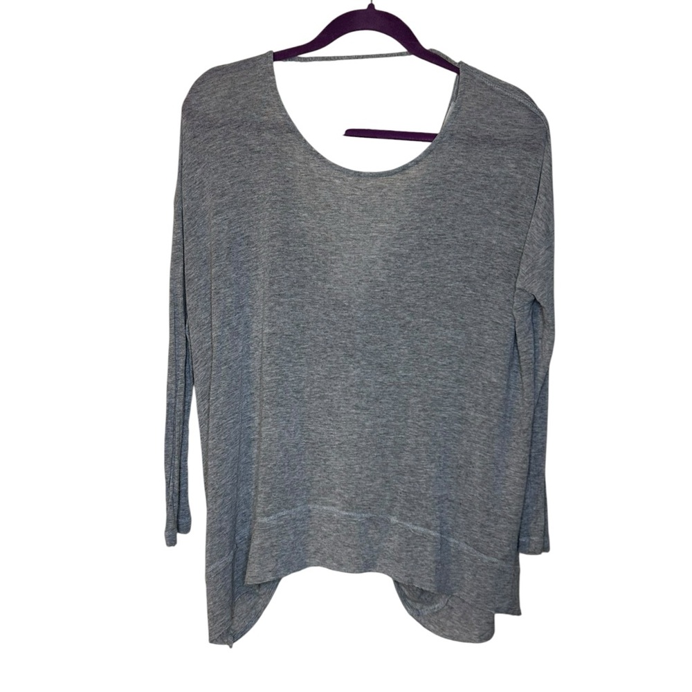 Lush Long Sleeve Top Relaxed Fit w Twisted Open Back
